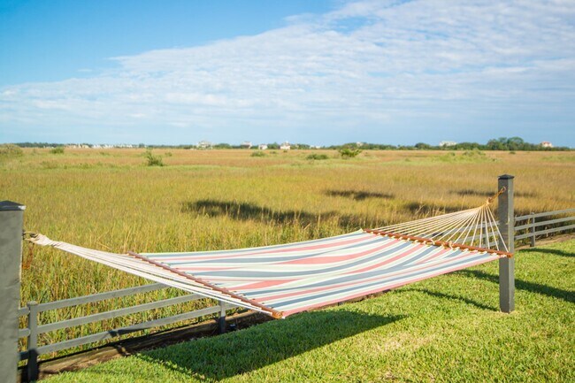 Building Photo - 1005 Bella Vista Blvd