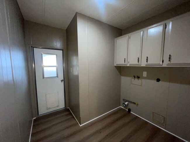 Building Photo - 43676 Brendan Ct