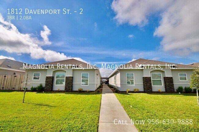 Primary Photo - 3 Bedroom 2 Bath Apartment in Gated Subdiv...