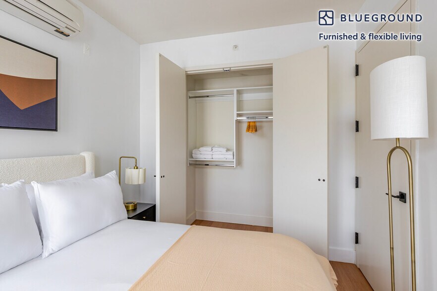 Building Photo - 130 Hope St