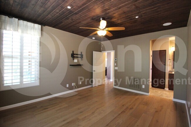 Building Photo - 12728 W Desert Vista Trail