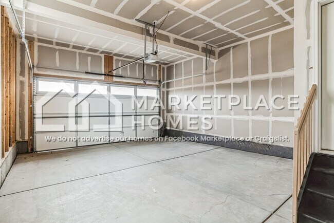 Building Photo - 127 N 66th Ave