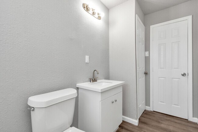 Building Photo - 3655 Seabrook St