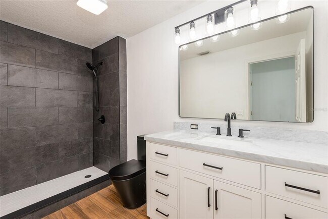 Building Photo - 11813 Prickly Pear Way