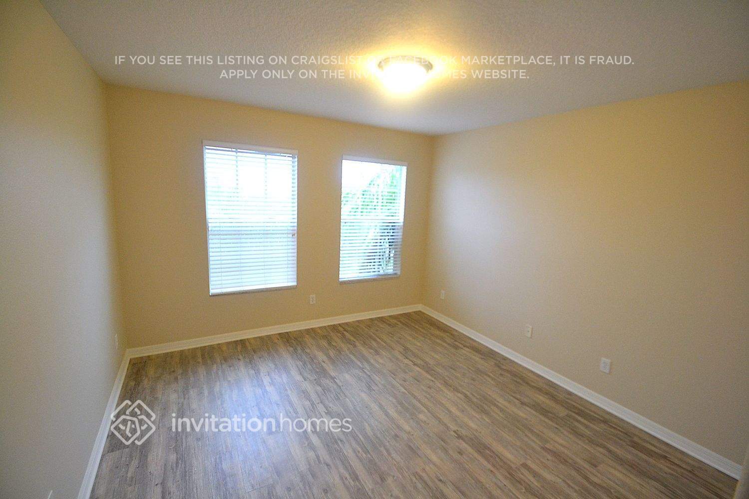 Building Photo - 12837 Cloverdale Ln