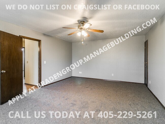 Building Photo - 3837 Sunward Cir