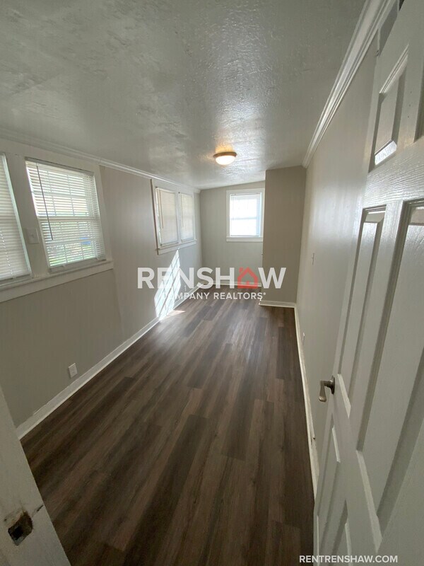 Building Photo - 119 High St