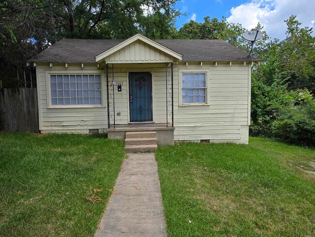 Primary Photo - 5102 W 11th St