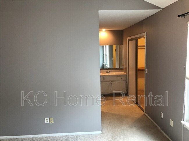 Building Photo - 8506 W 108th Pl