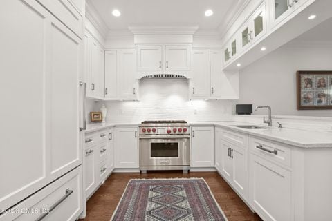 Building Photo - 39 Woodland Dr