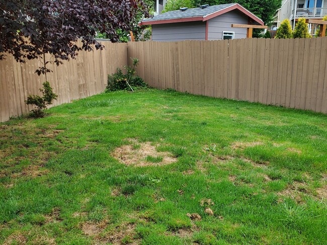 Building Photo - 3 Bd., 2.5 Ba. home in NE Bellingham near ...