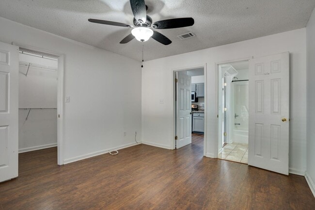 Building Photo - 4187 Silkbay Ct