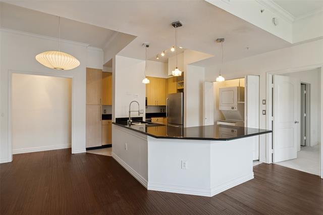 Building Photo - 3225 Turtle Creek Blvd