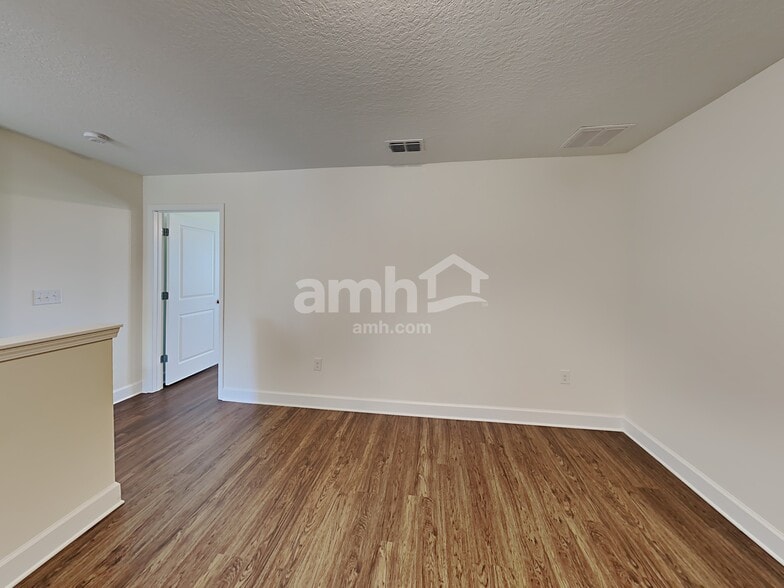 Building Photo - 4622 Reisswood Loop