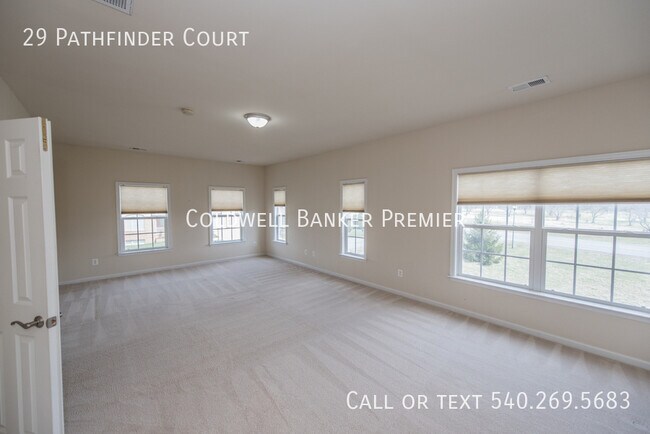 Building Photo - 29 Pathfinder Ct