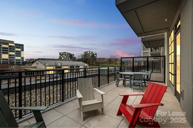 Building Photo - 14020 Stream Wy