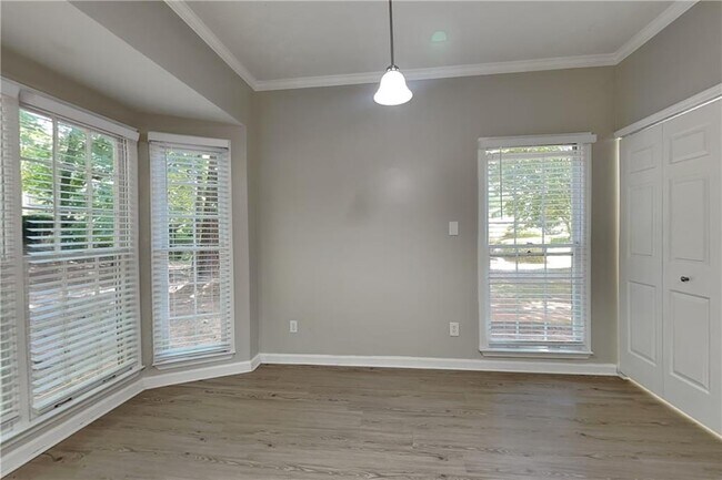 Building Photo - 10035 Feather Sound Ct
