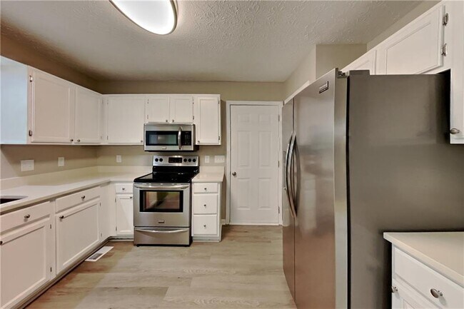 Building Photo - 3468 Erin Glen NW