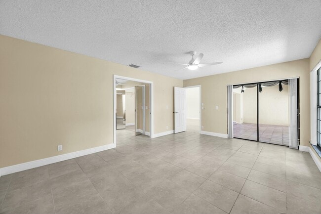 Building Photo - 11206 Applegate Cir