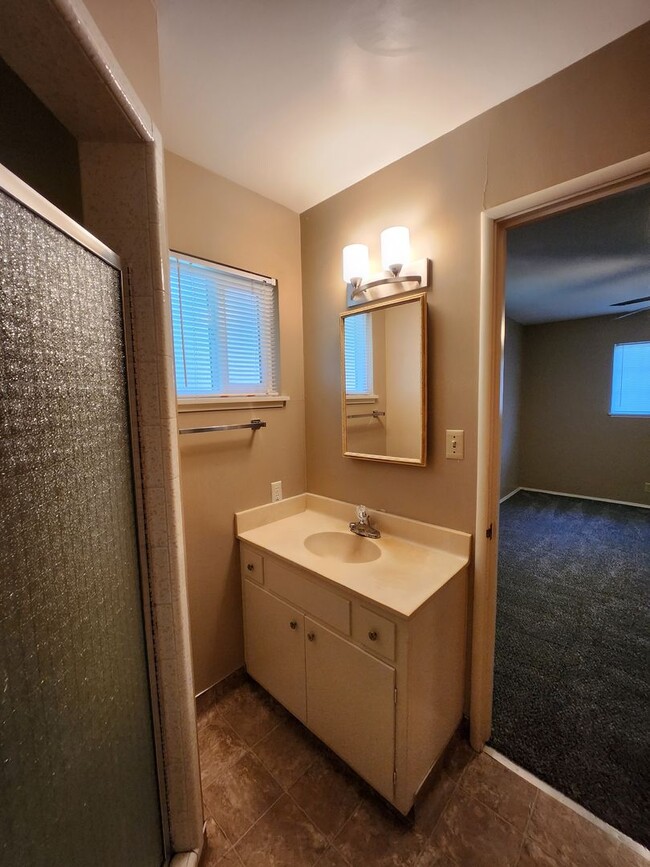 Building Photo - 2205 Monticello Ave