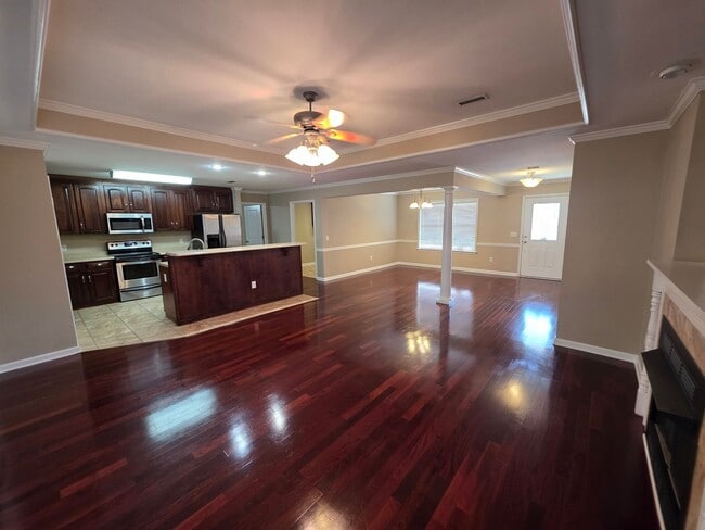 Building Photo - Available January!