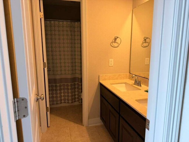 Building Photo - 3608 Lunet Ring Way