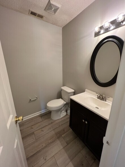 Building Photo - 3806 Crusade Dr