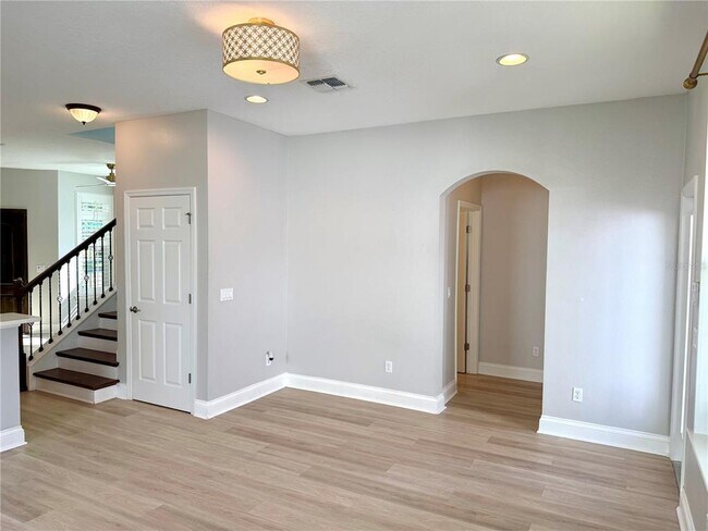 Building Photo - 6060 Roseate Spoonbill Dr