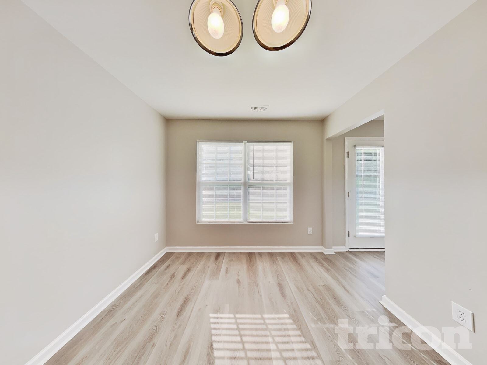 Building Photo - 3615 Cyrus St