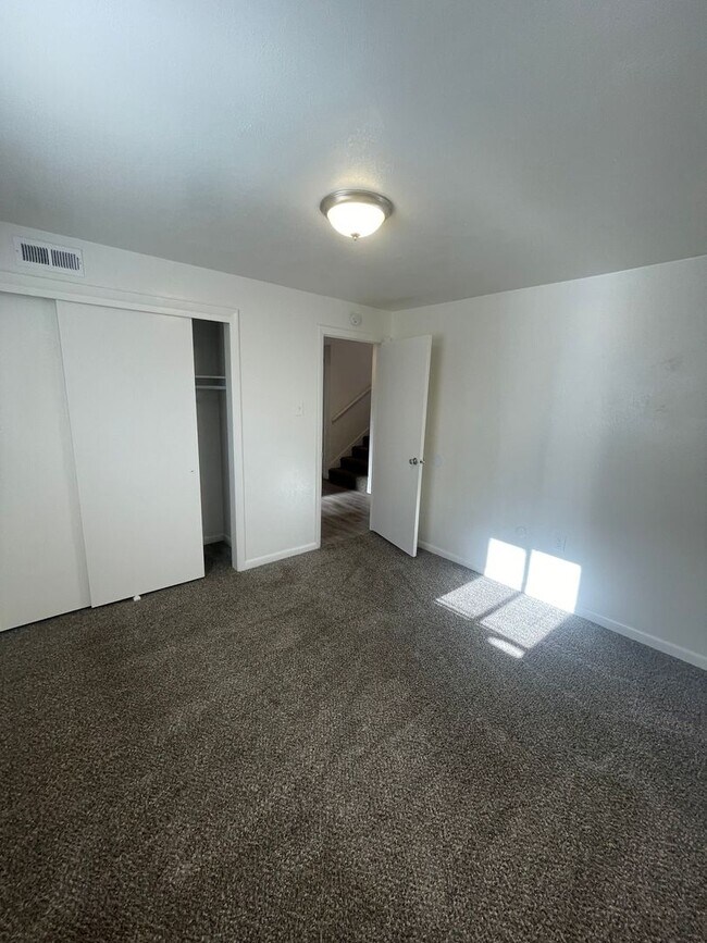 Building Photo - 1111 W Arroyo Ave