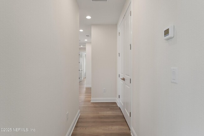 Building Photo - 50 Sewall Ln
