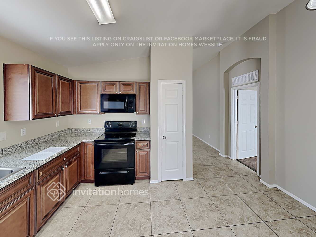 Building Photo - 2325 W Hayden Peak Dr