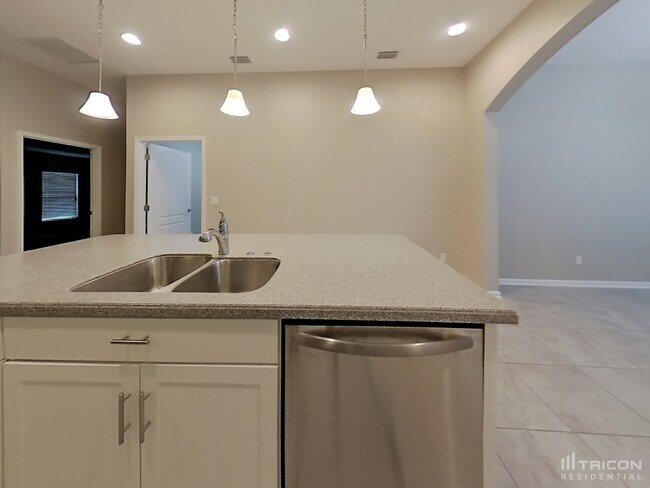 Building Photo - 12131 Rouen Cove Dr