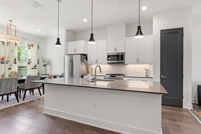 Building Photo - 3700 Clawson Rd