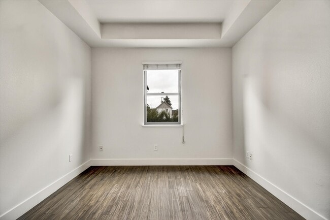 Building Photo - 1107 66th St