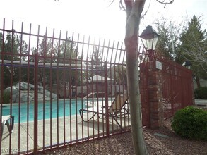 Building Photo - 10382 Cherry Brook St