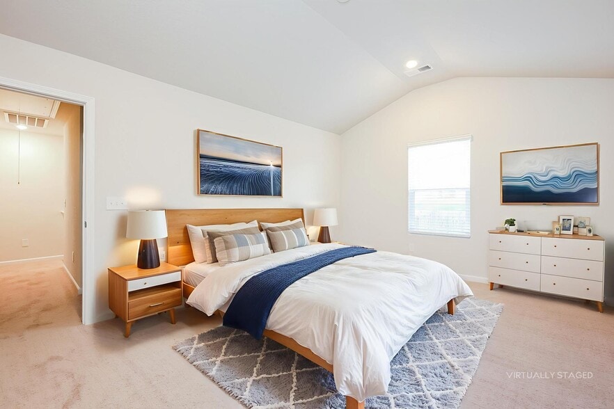 Building Photo - 2135 Southlea Dr