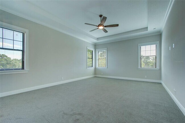 Building Photo - 855 39th Ave N