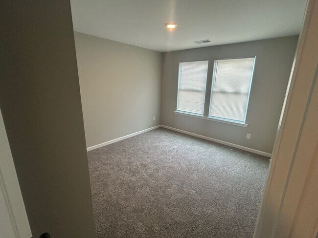 Building Photo - 3310 Tutwiler Ave