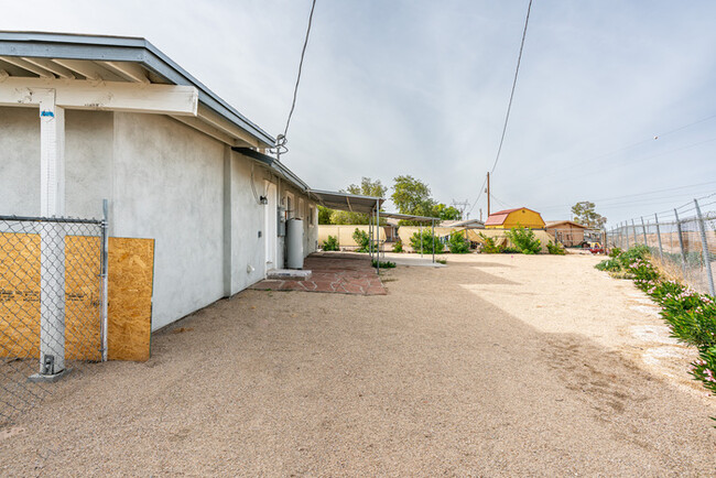 Building Photo - Charming Mesa Home