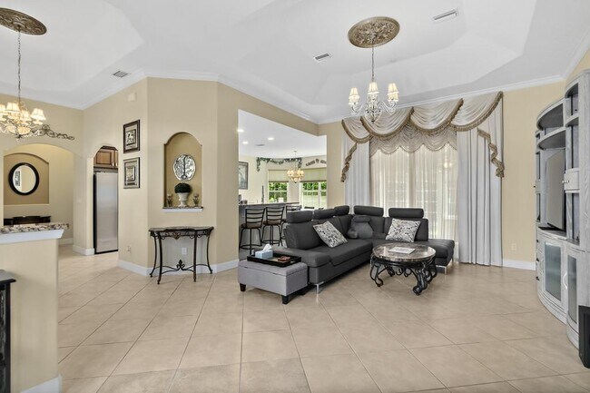 Building Photo - 7 Edgemont Pl