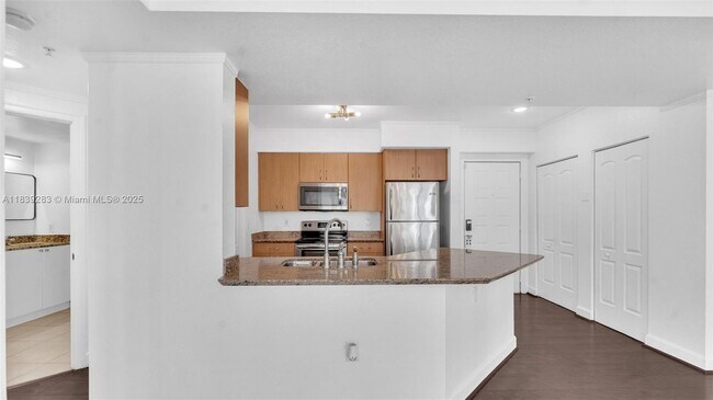 Building Photo - 1830 Radius Dr