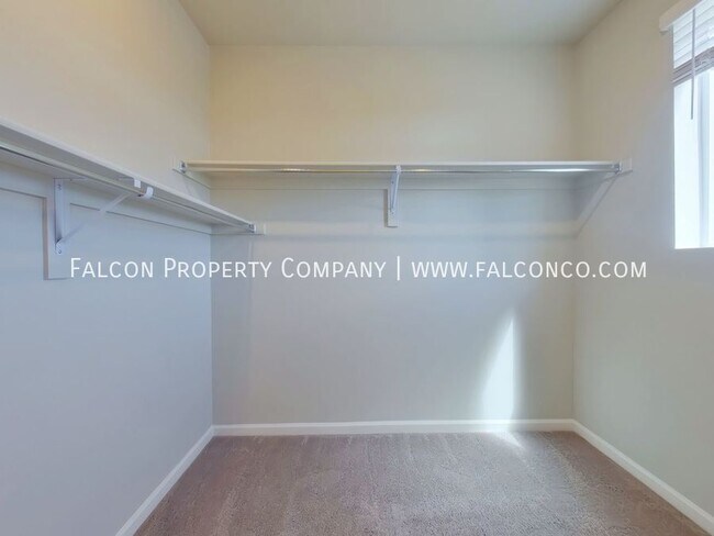 Building Photo - 3760 Presidio Point