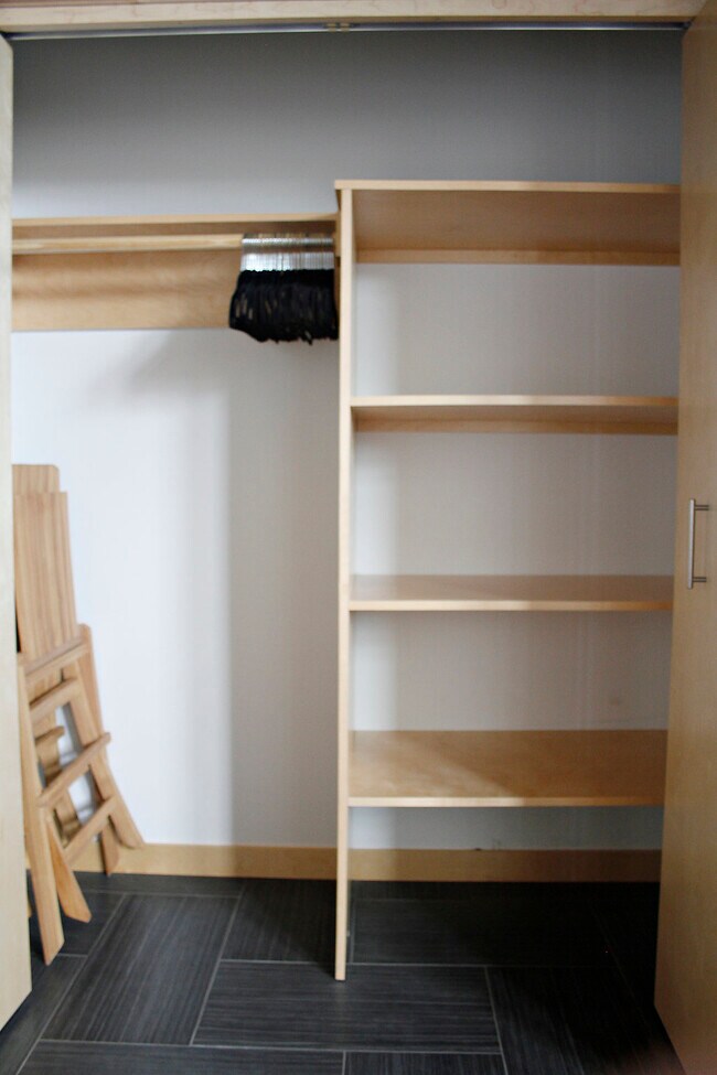 Building Photo - 517 Ocean House Rd