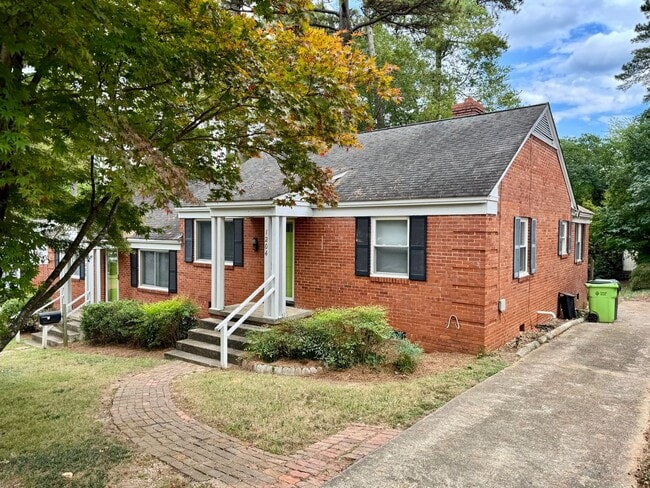 Primary Photo - 1204 Duplin Rd