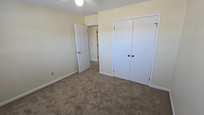 Building Photo - West Columbia