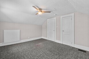 Building Photo - 1412 Arrow Ave