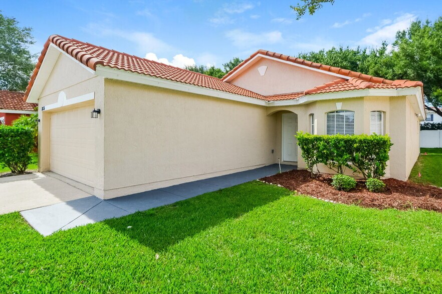 Building Photo - 12436 Sophiamarie Loop