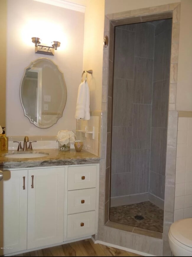 Building Photo - 107 Essex St