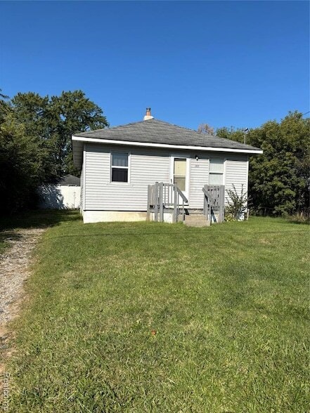 Primary Photo - 2032 Utley Rd